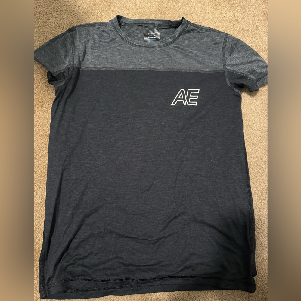 Men’s Light Weight Athletic Material Shirt